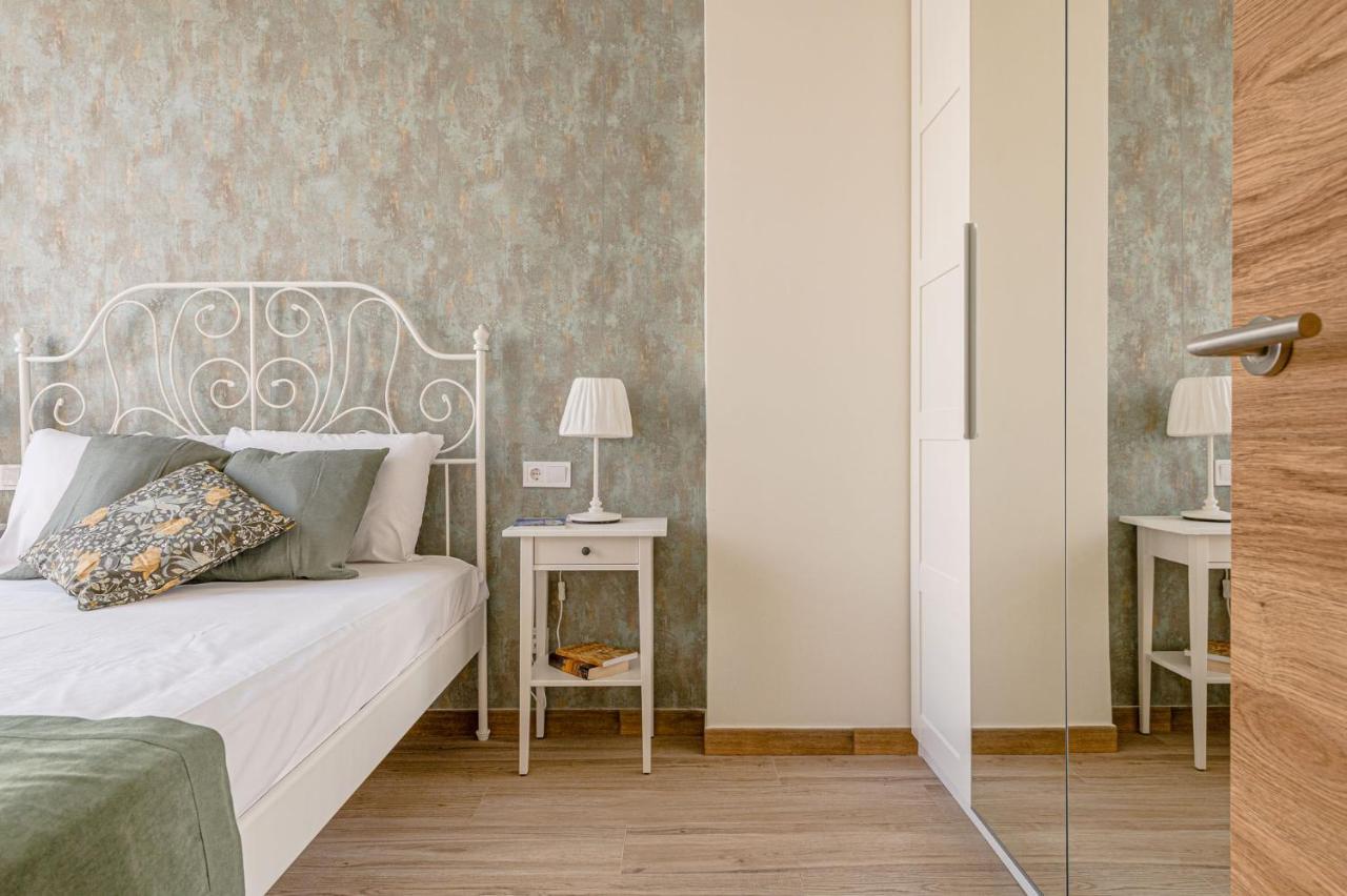 Simone Apartments Madrid Dış mekan fotoğraf